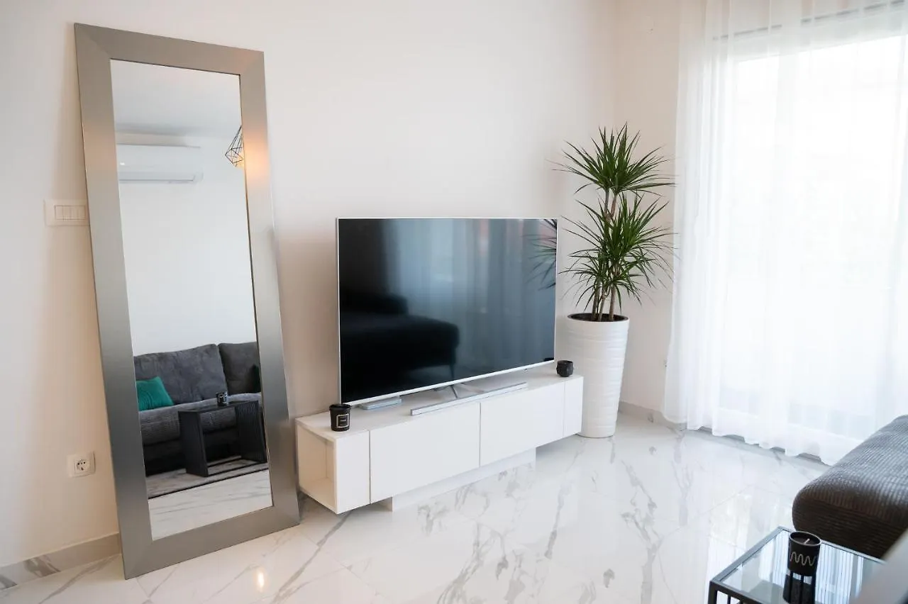 Apartment Adam Zadar